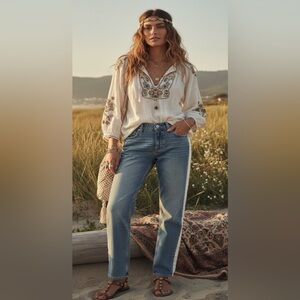 ZARA Stylish Blue Jeans with White Side Stripe size 0